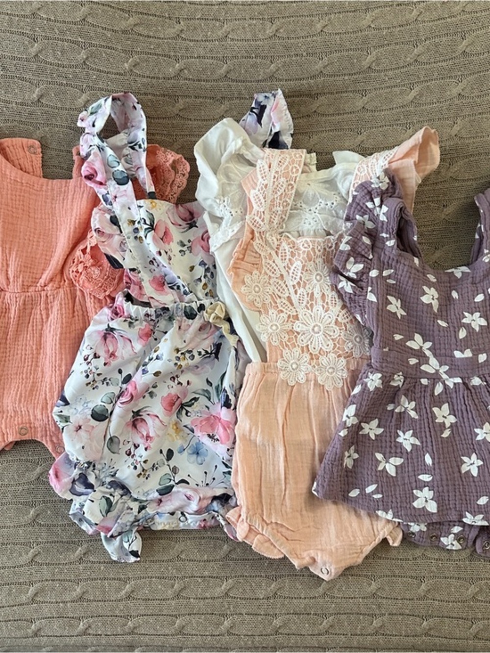 EUC 5pc Baby Girl Romper Bundle, Floral Lace, 24 Months